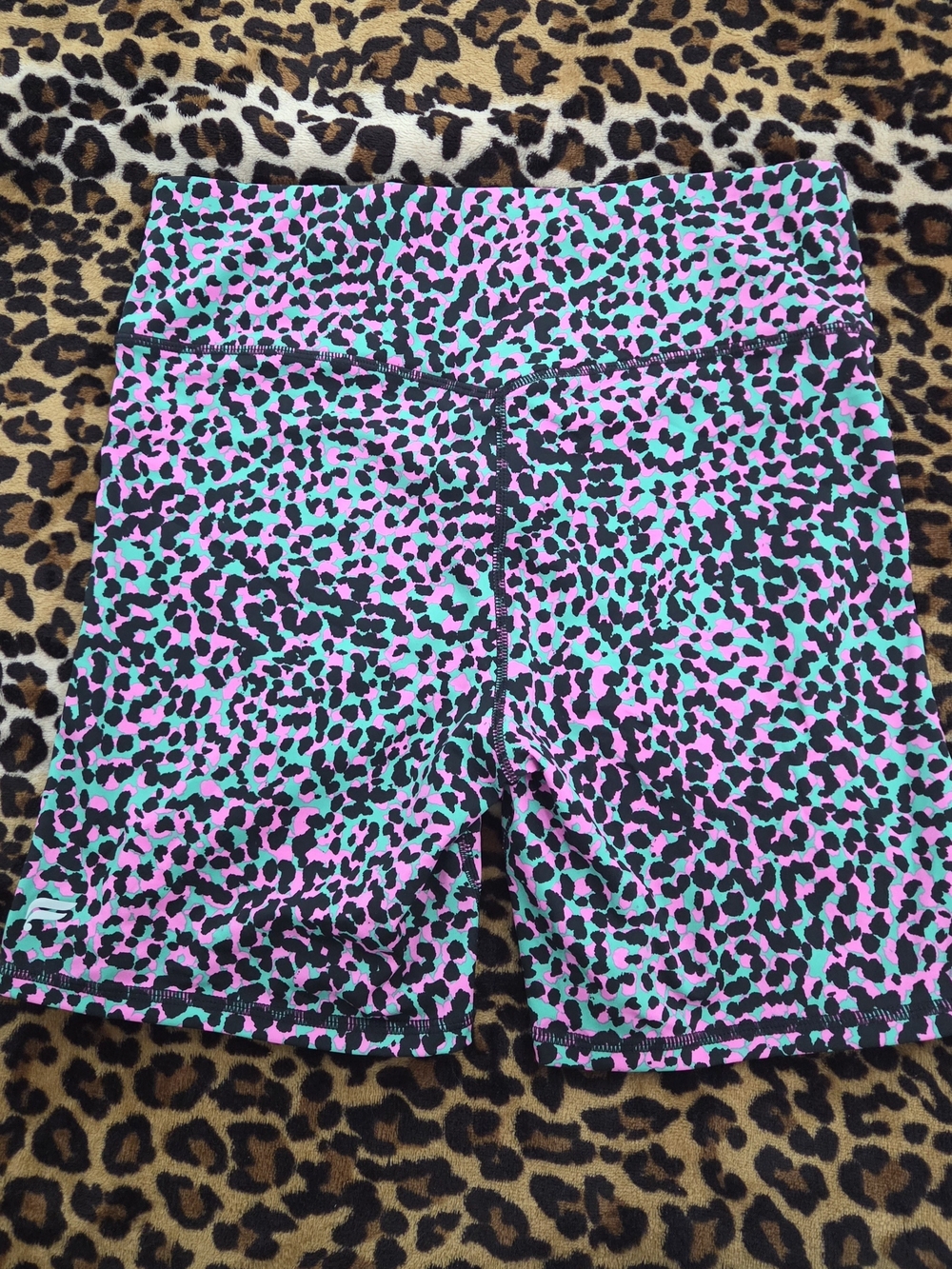 Fabletics motion 365 leopard print High Rise shorts